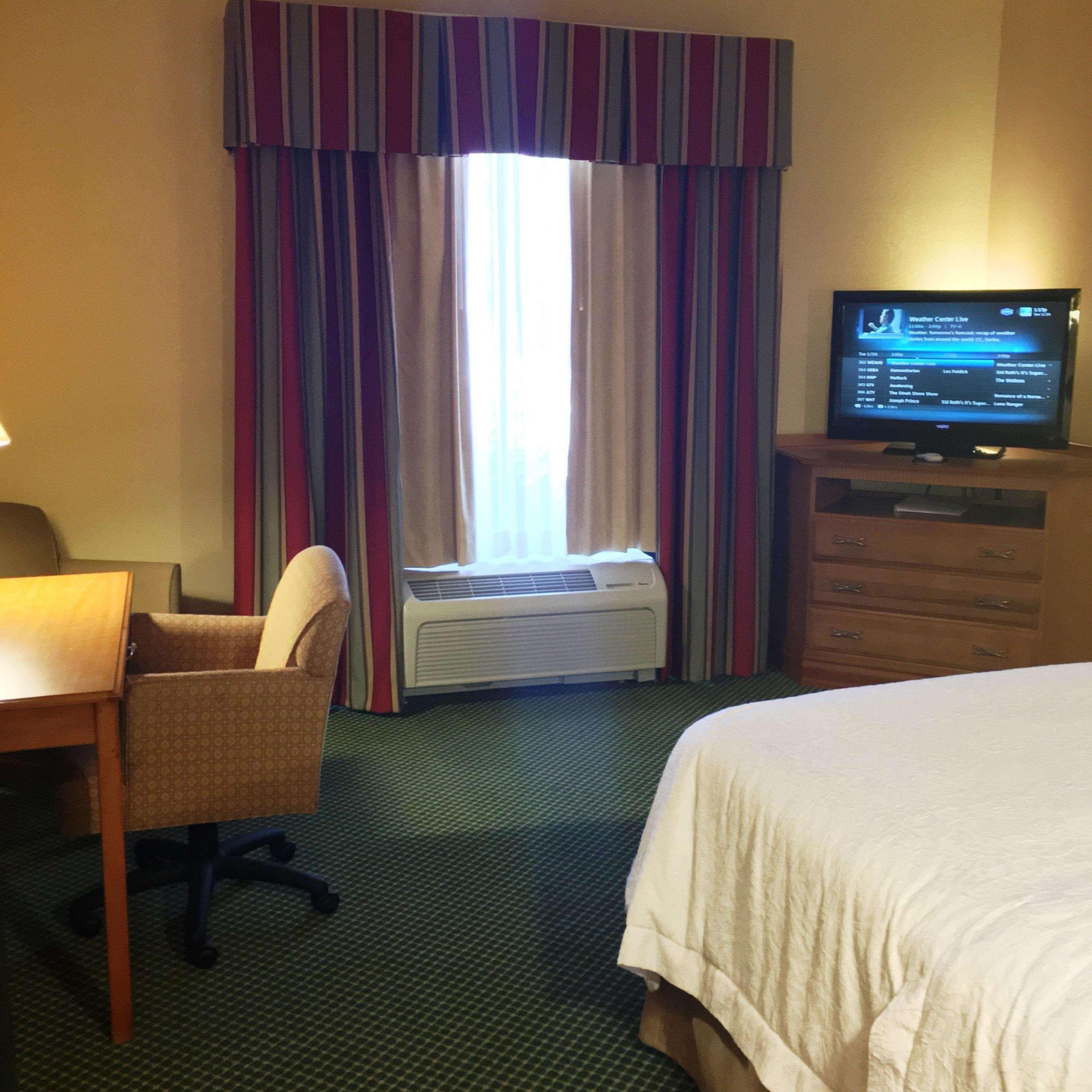 Hampton Inn Hays-North Of I-70 Extérieur photo