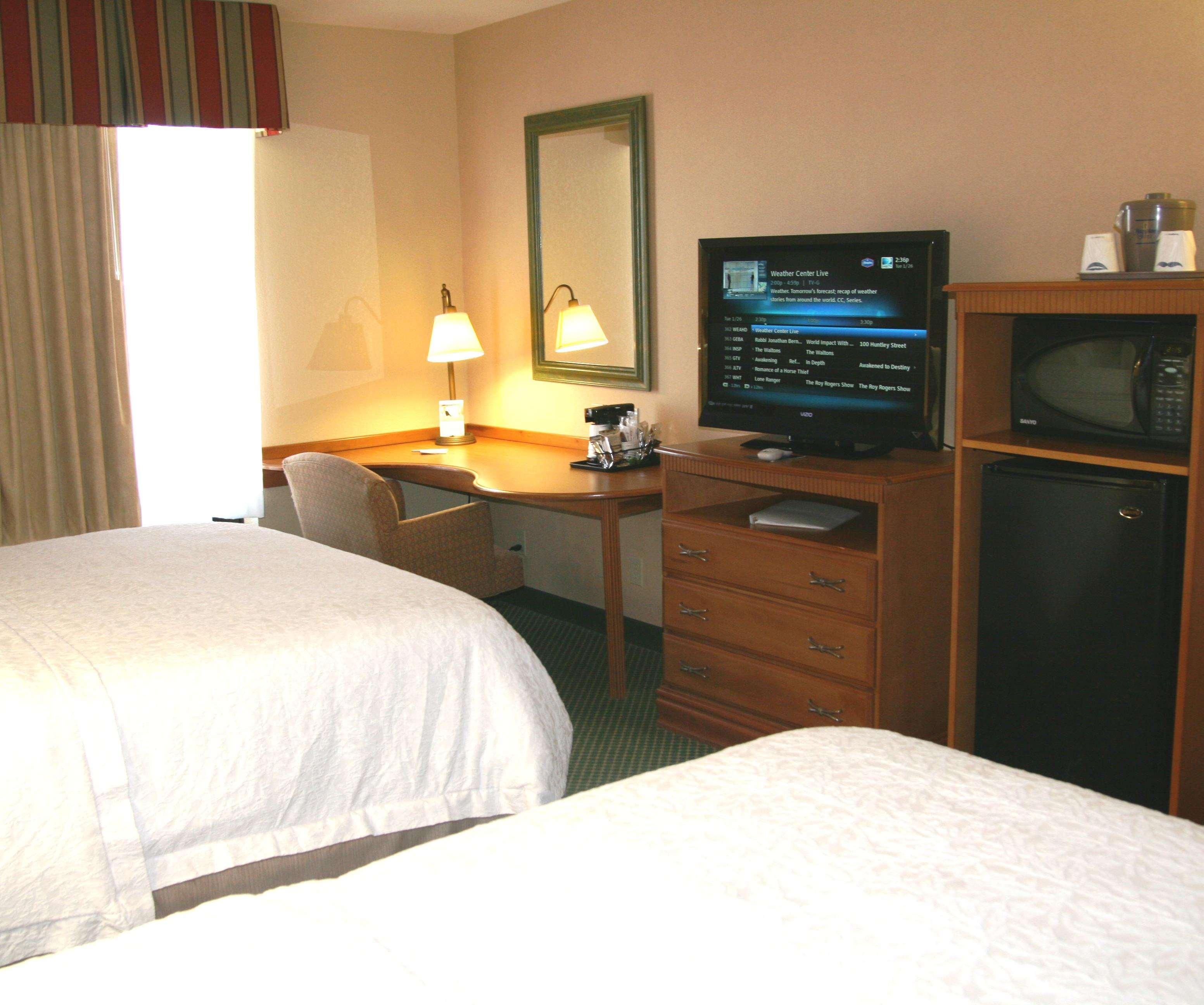 Hampton Inn Hays-North Of I-70 Extérieur photo