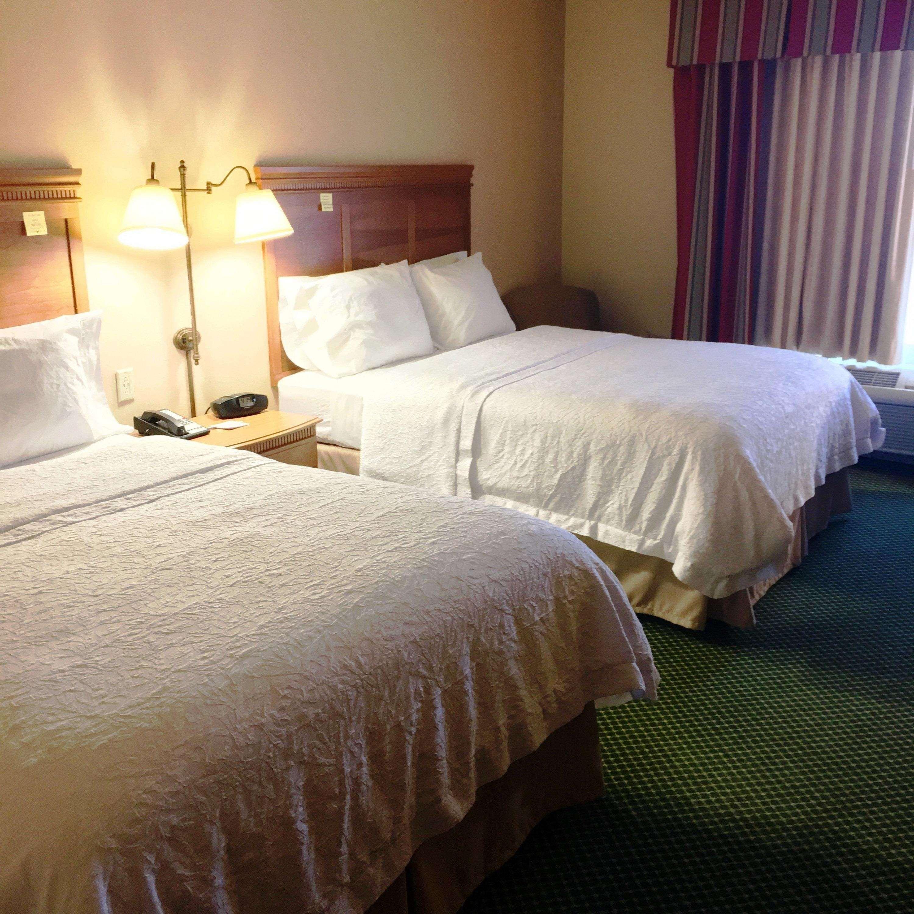 Hampton Inn Hays-North Of I-70 Extérieur photo