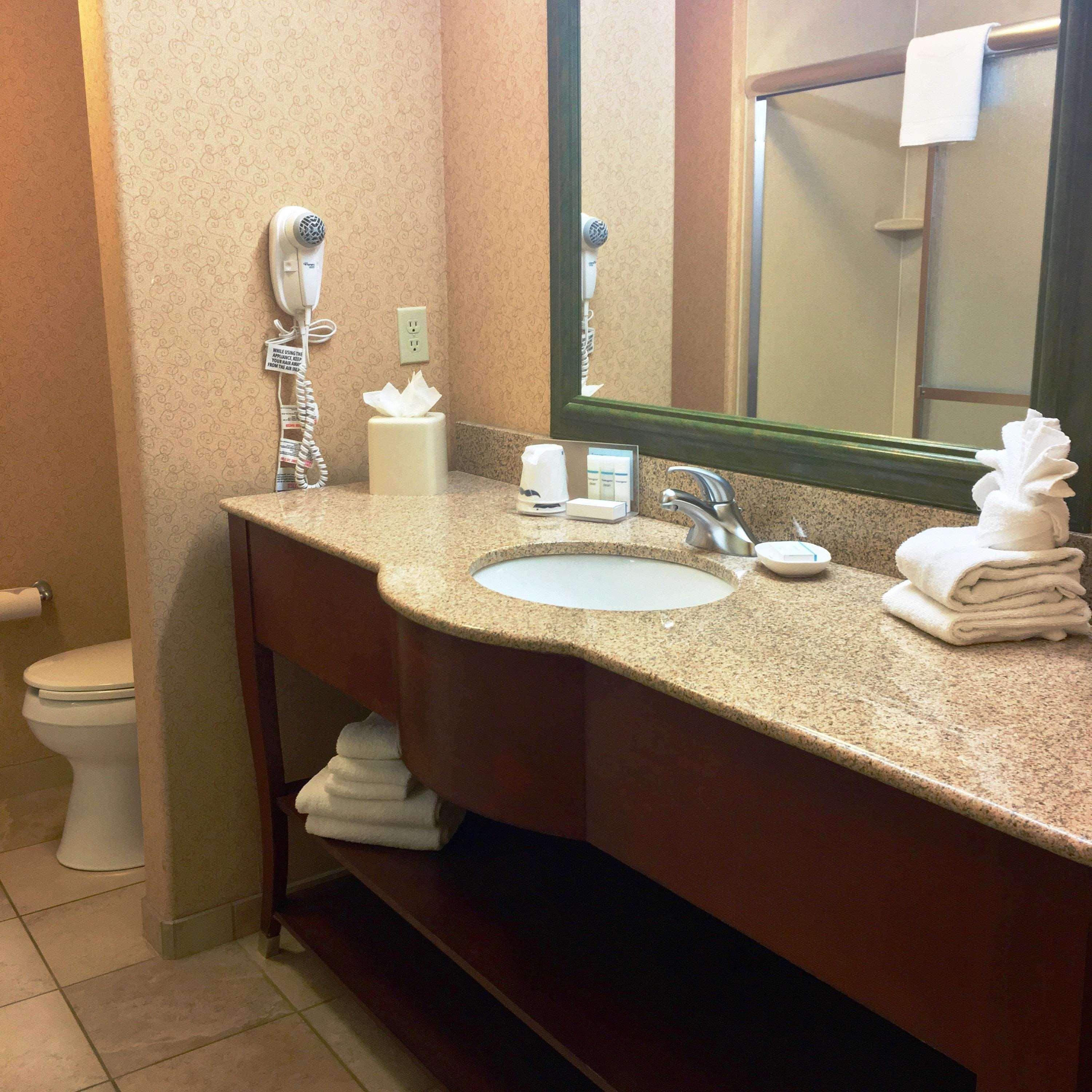 Hampton Inn Hays-North Of I-70 Extérieur photo