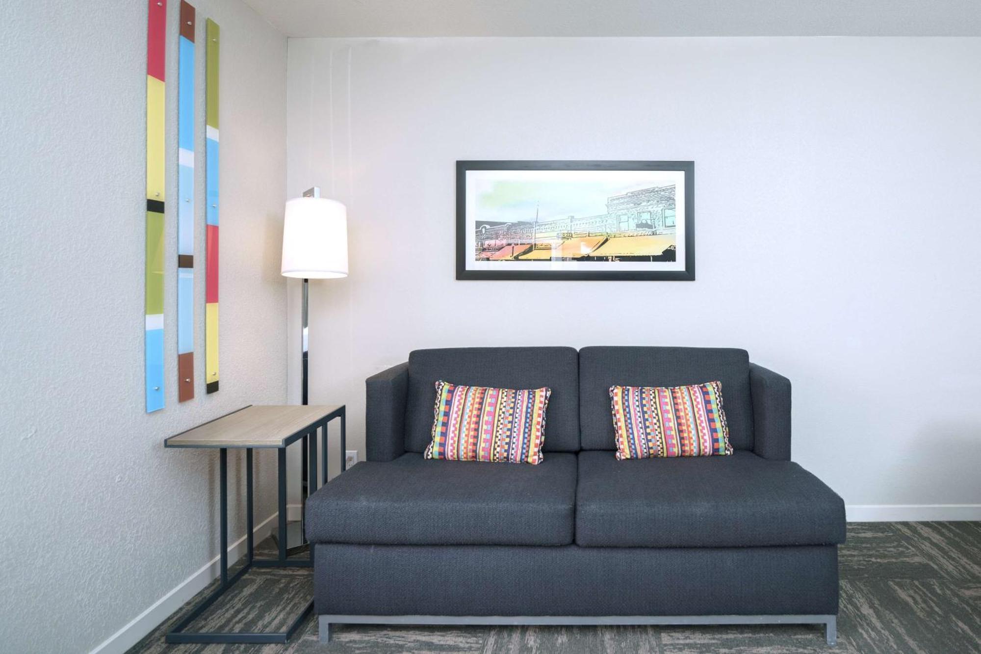 Hampton Inn Hays-North Of I-70 Extérieur photo