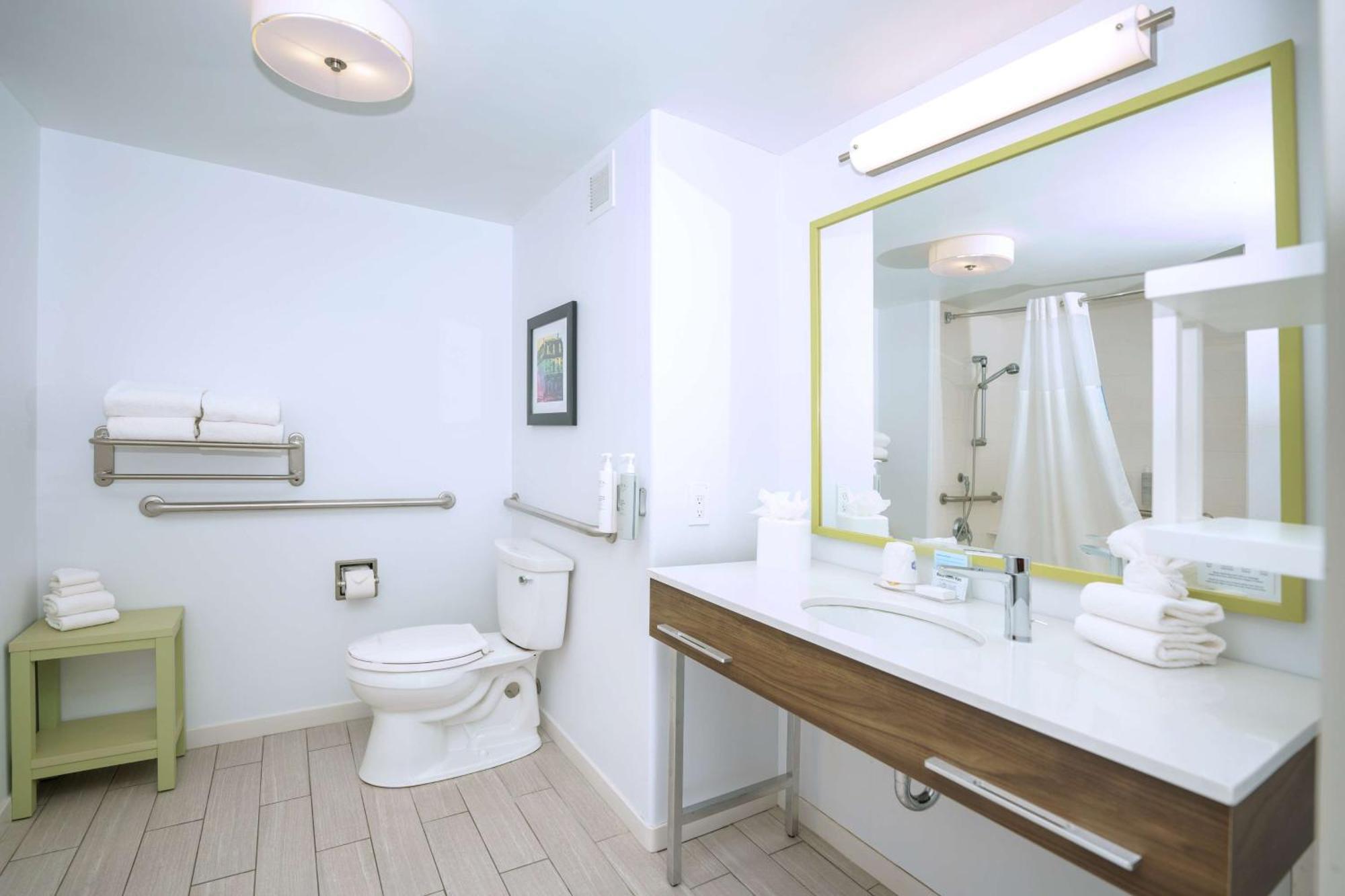 Hampton Inn Hays-North Of I-70 Extérieur photo